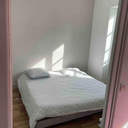 Appartement Avec Parking Proche Cathedrale Bourges Buitenkant foto
